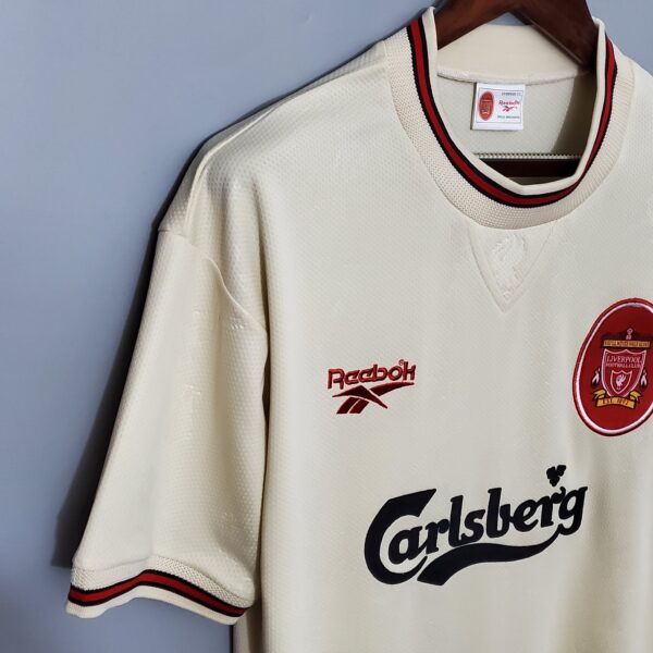 IiverpooI 1996/1997 Away Kit