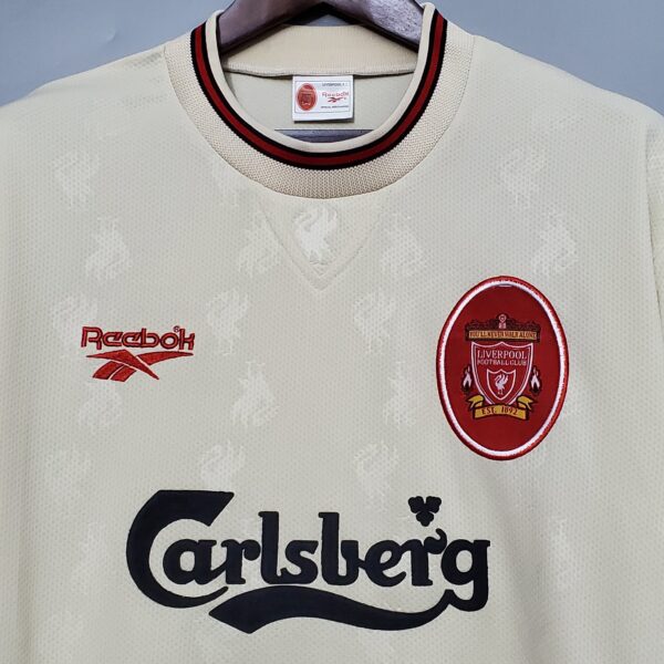 IiverpooI 1996/1997 Away Kit